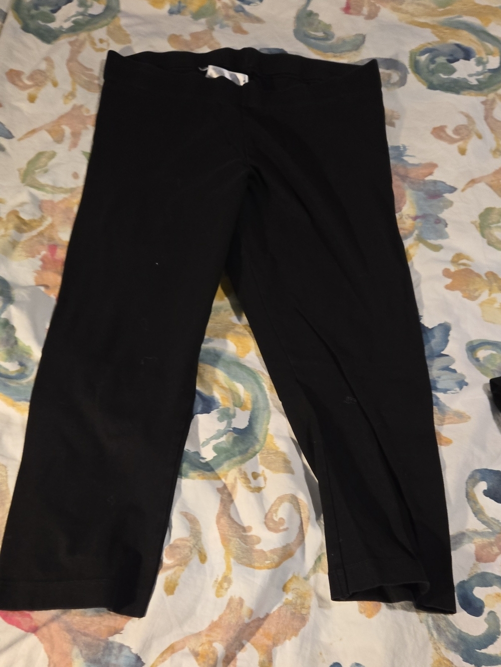 Old Navy Women Cropped Leggings 4 Pr